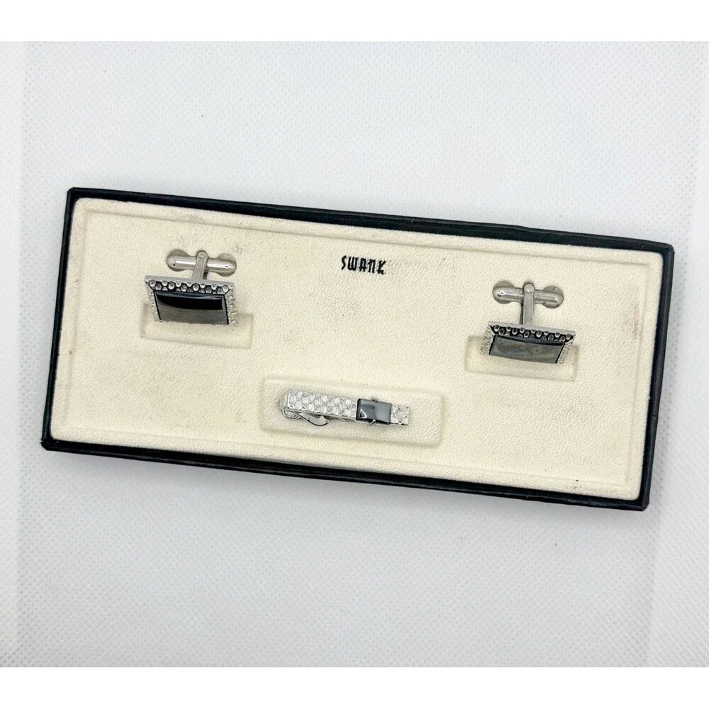 Vintage Swank Men's Rectangular Black Inlay Cufflink and Tie Bar Set